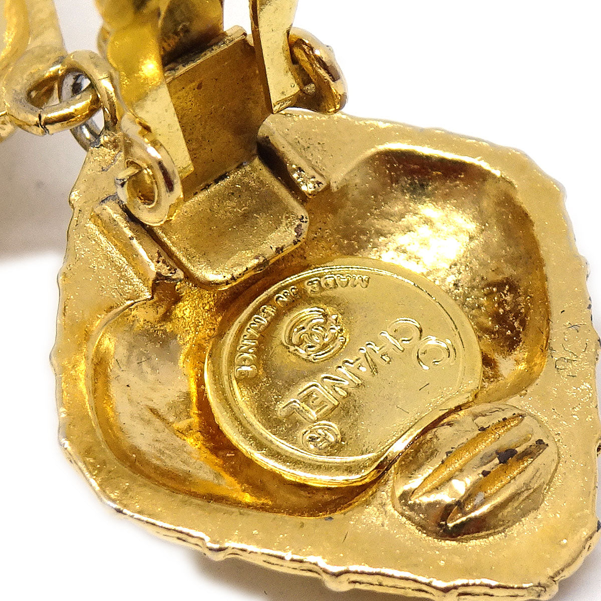 Luxury Chanel 1980s Bow Dangling Earrings Clip-On Gold