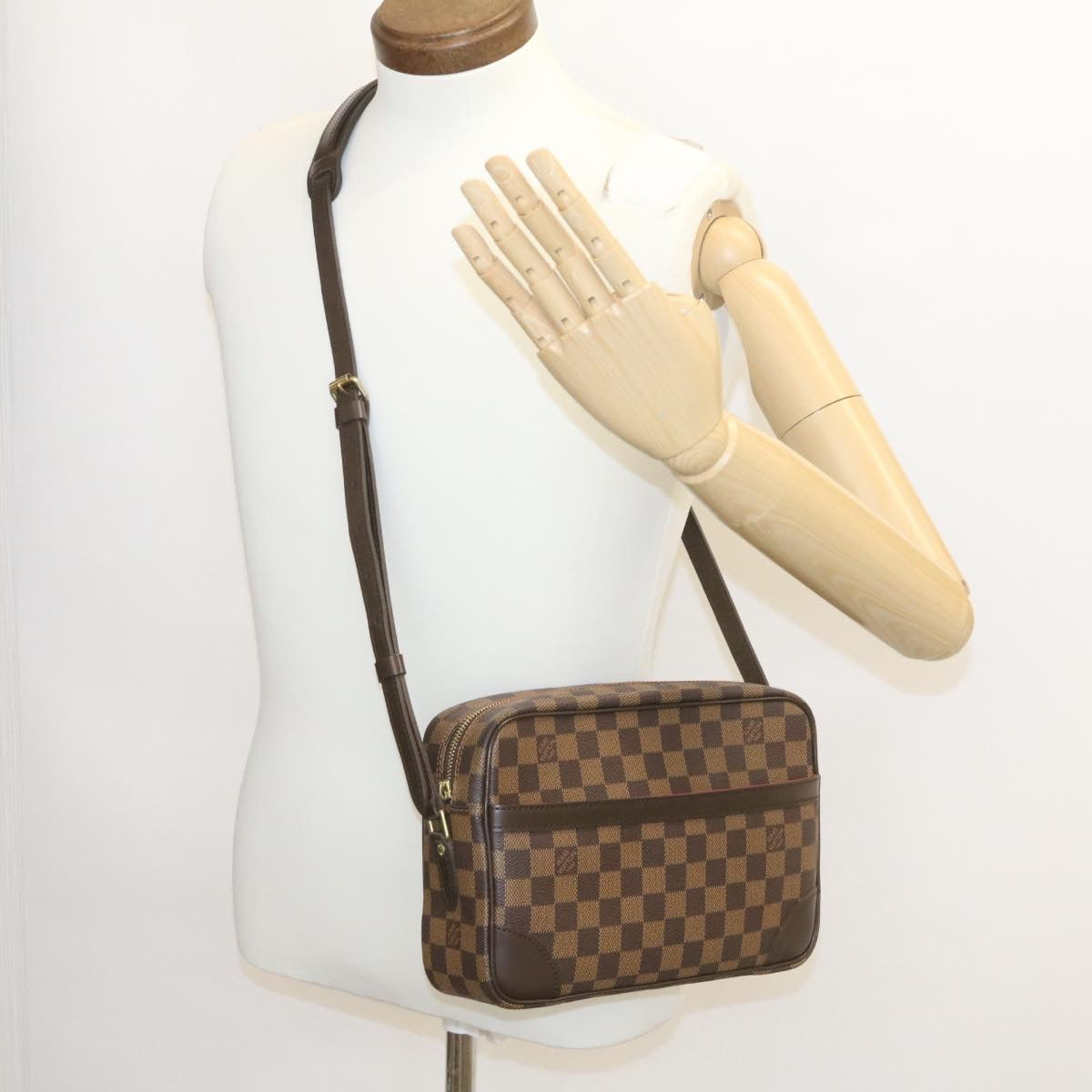 LOUIS VUITTON Damier Ebene Trocadero 27 Shoulder Bag N48085 LV 27264SA