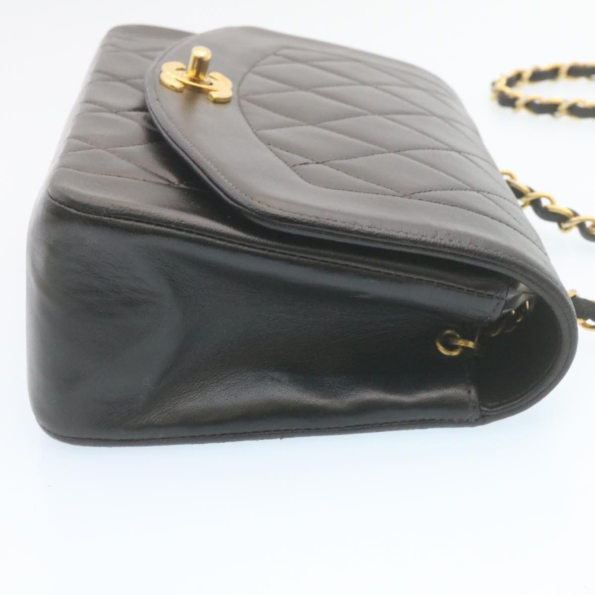 Luxury Chanel Chain Turn Lock Diana Matelasse Shoulder Bag Lamb Skin Black 28470A