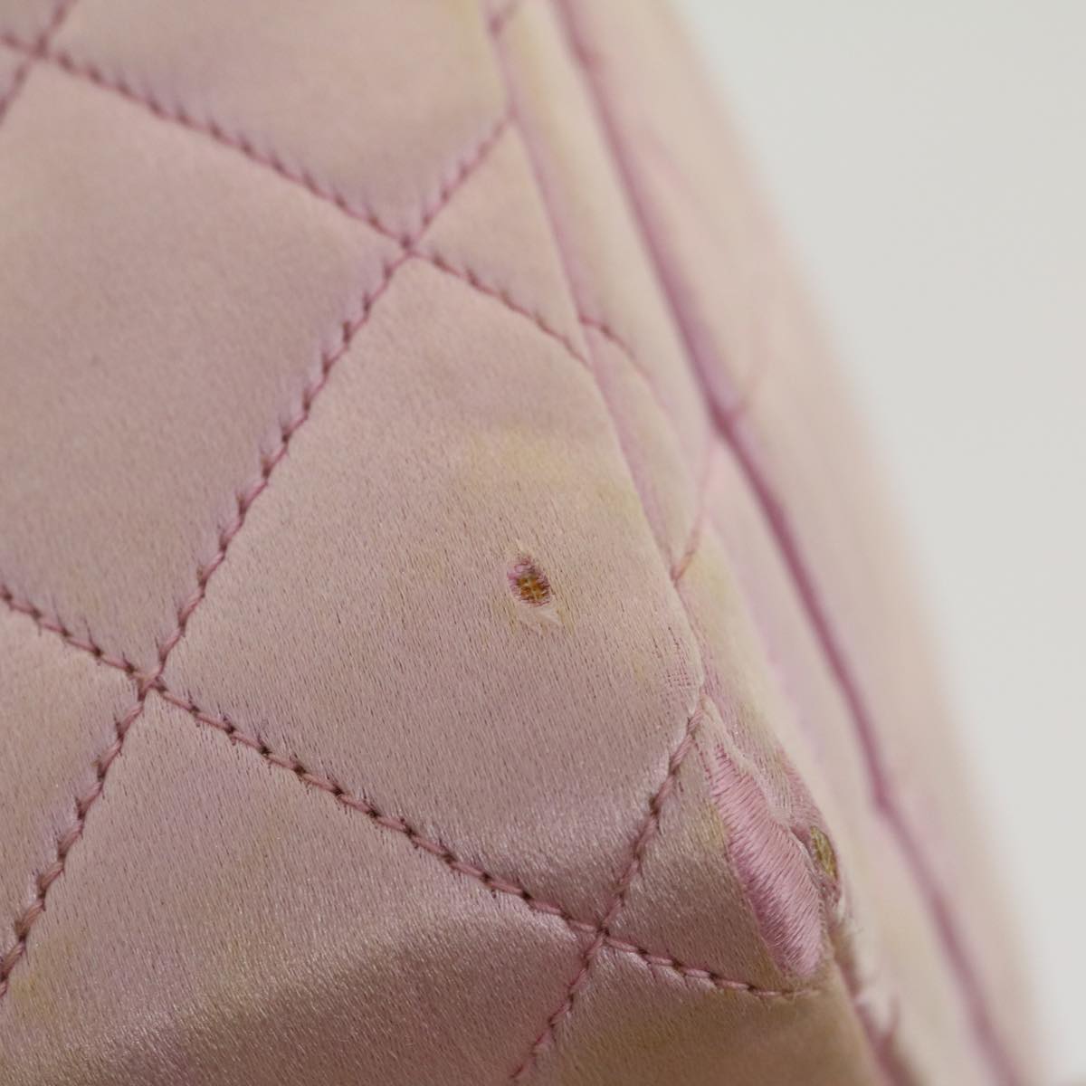 Luxury Chanel Matelasse Hand Bag Silk Satin Pink CC 29999A