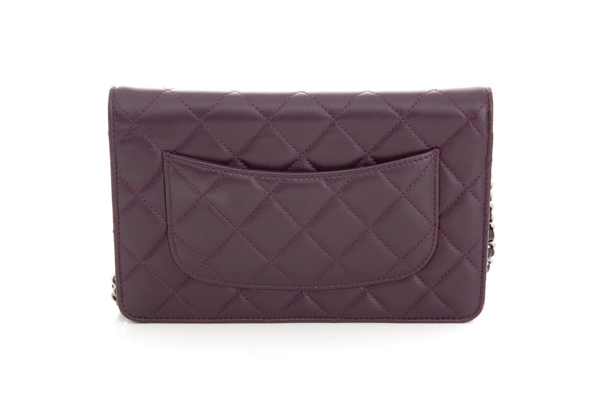 Luxury Chanel 2011 Bordeaux Lambskin Wallet on Chain Cross-Body