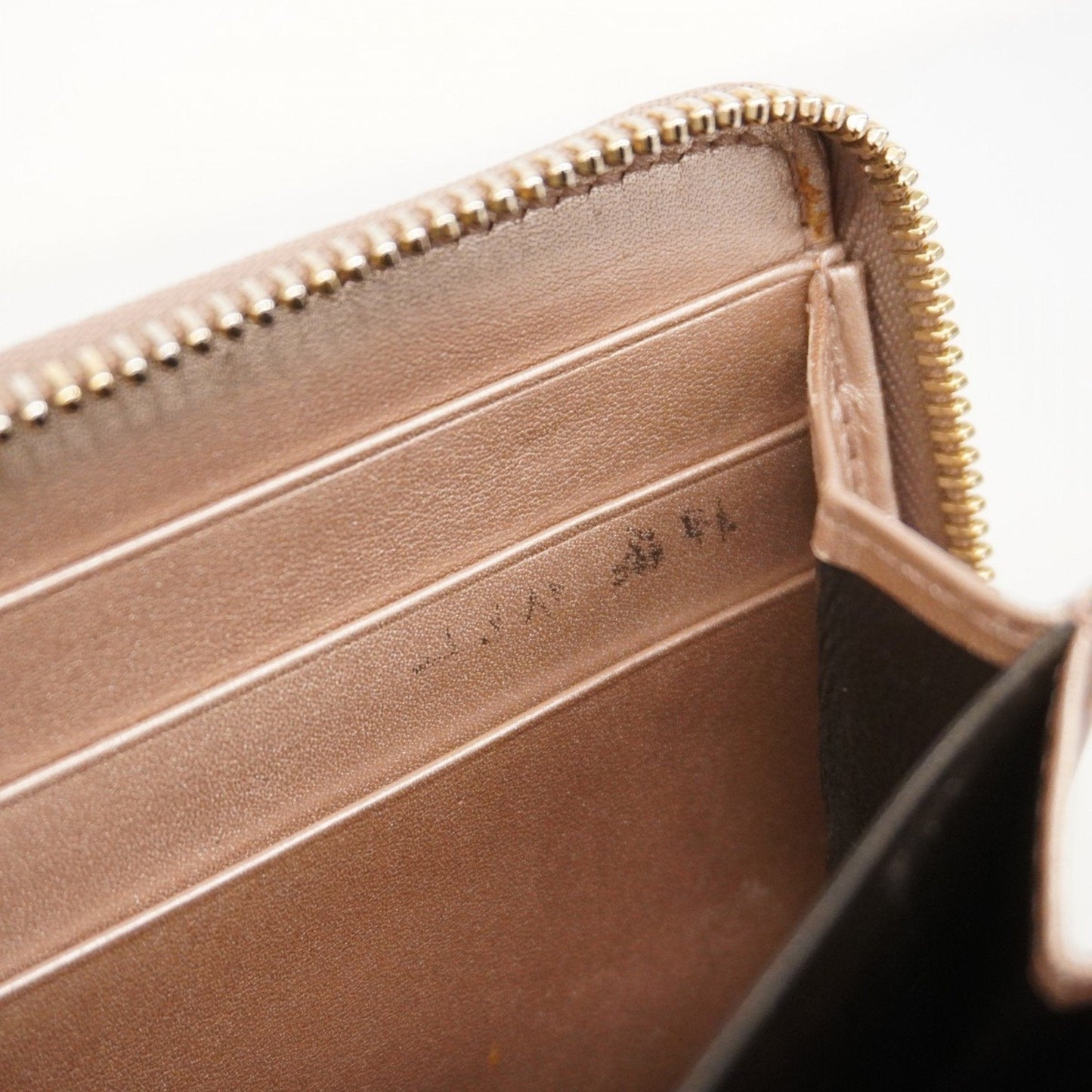 Gucci Long Wallet (Bi-Fold)