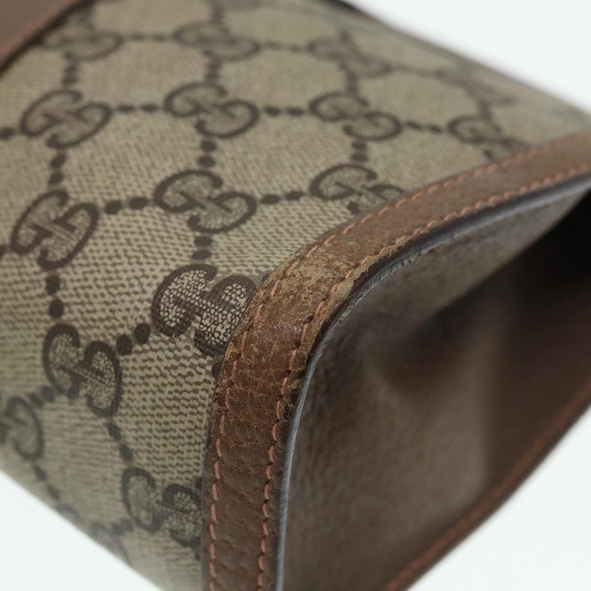 Luxury Gucci Trending 2025 Gg Canvas Canvas Clutch Bag
