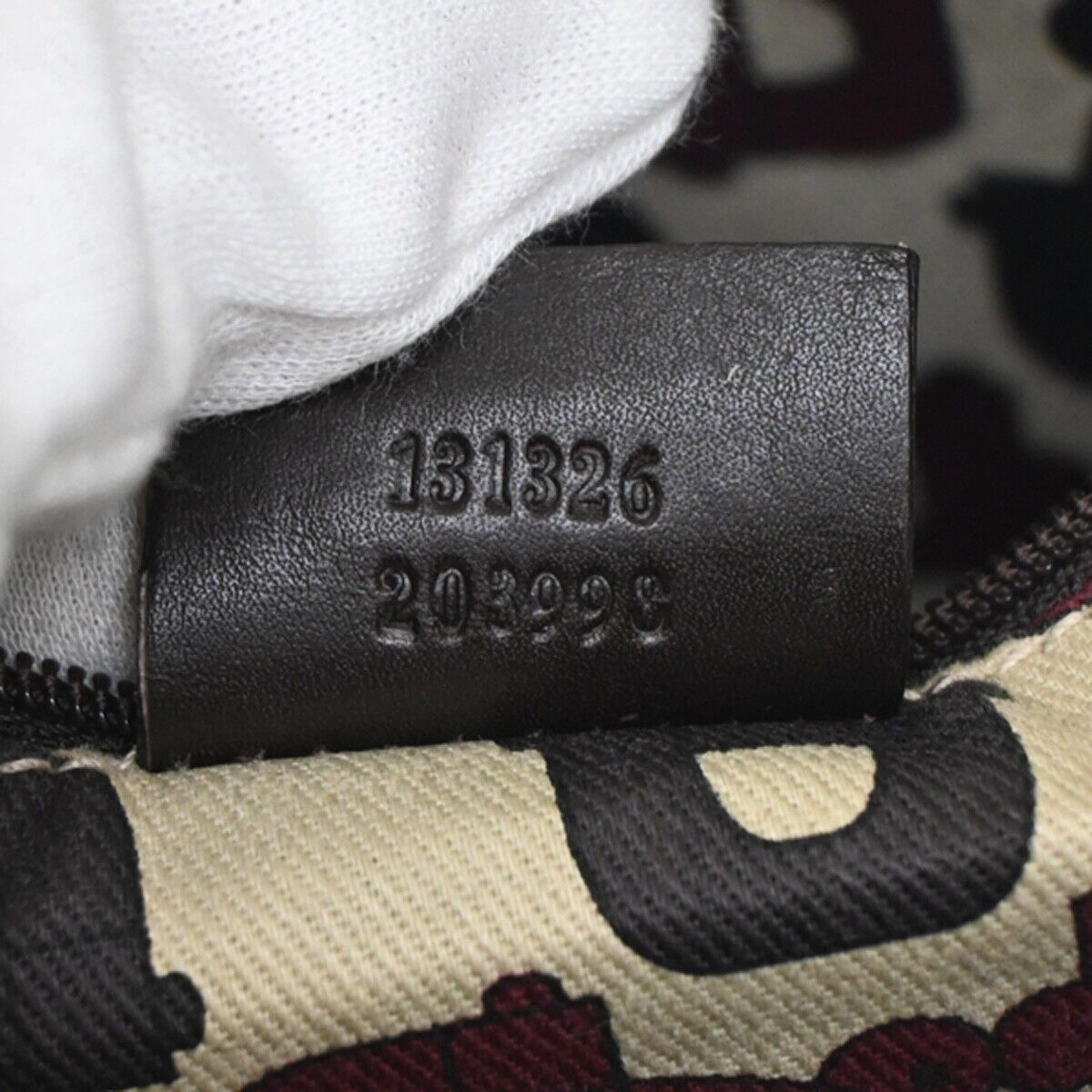 Gucci Guccissima Leather Shoulder Bag ()