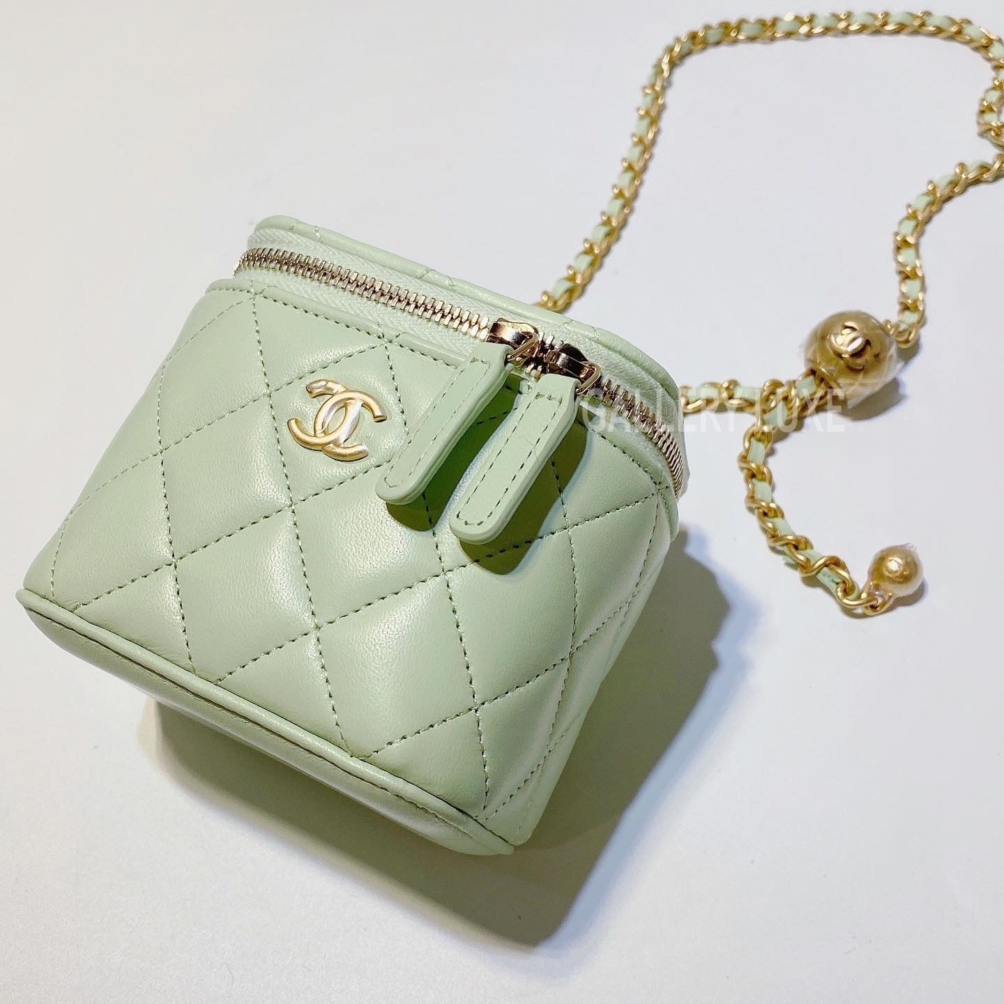 No. 3354-Chanel Pearl Crush Clutch With Chain (Brand New / 全新)