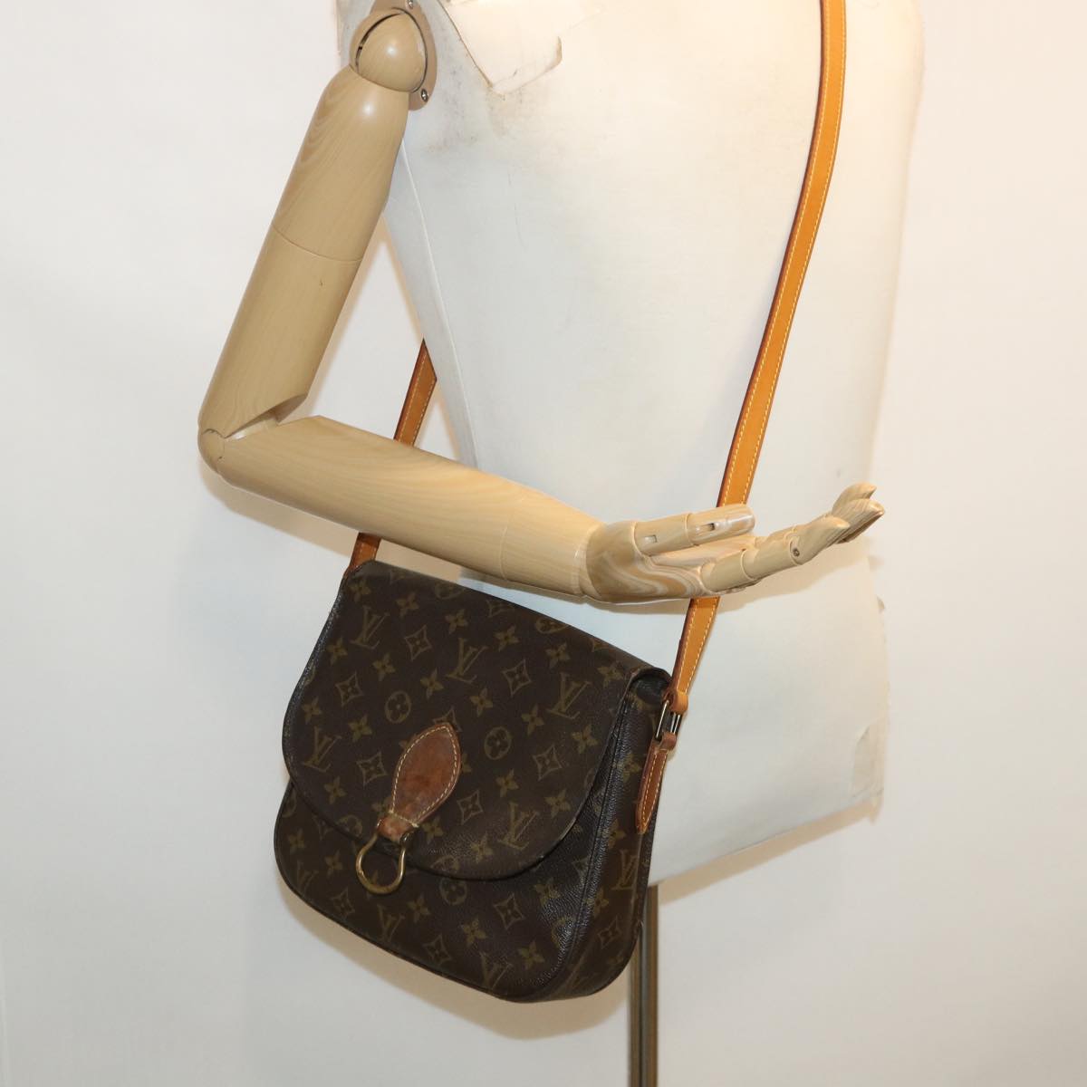LOUIS VUITTON Monogram Saint Cloud GM Shoulder Bag M51242 LV 33745
