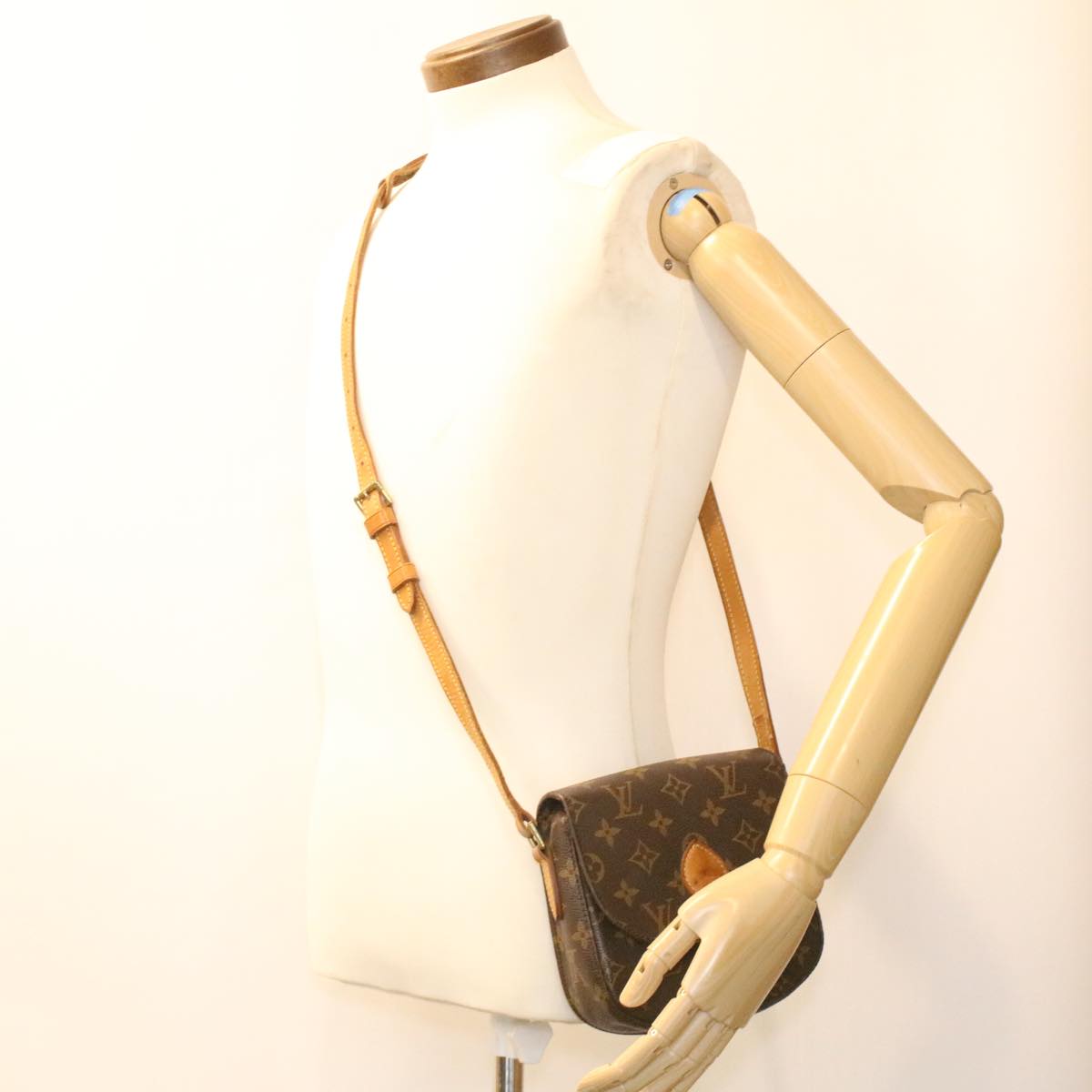 LOUIS VUITTON Monogram Saint Cloud PM Shoulder Bag M51244 LV 33841