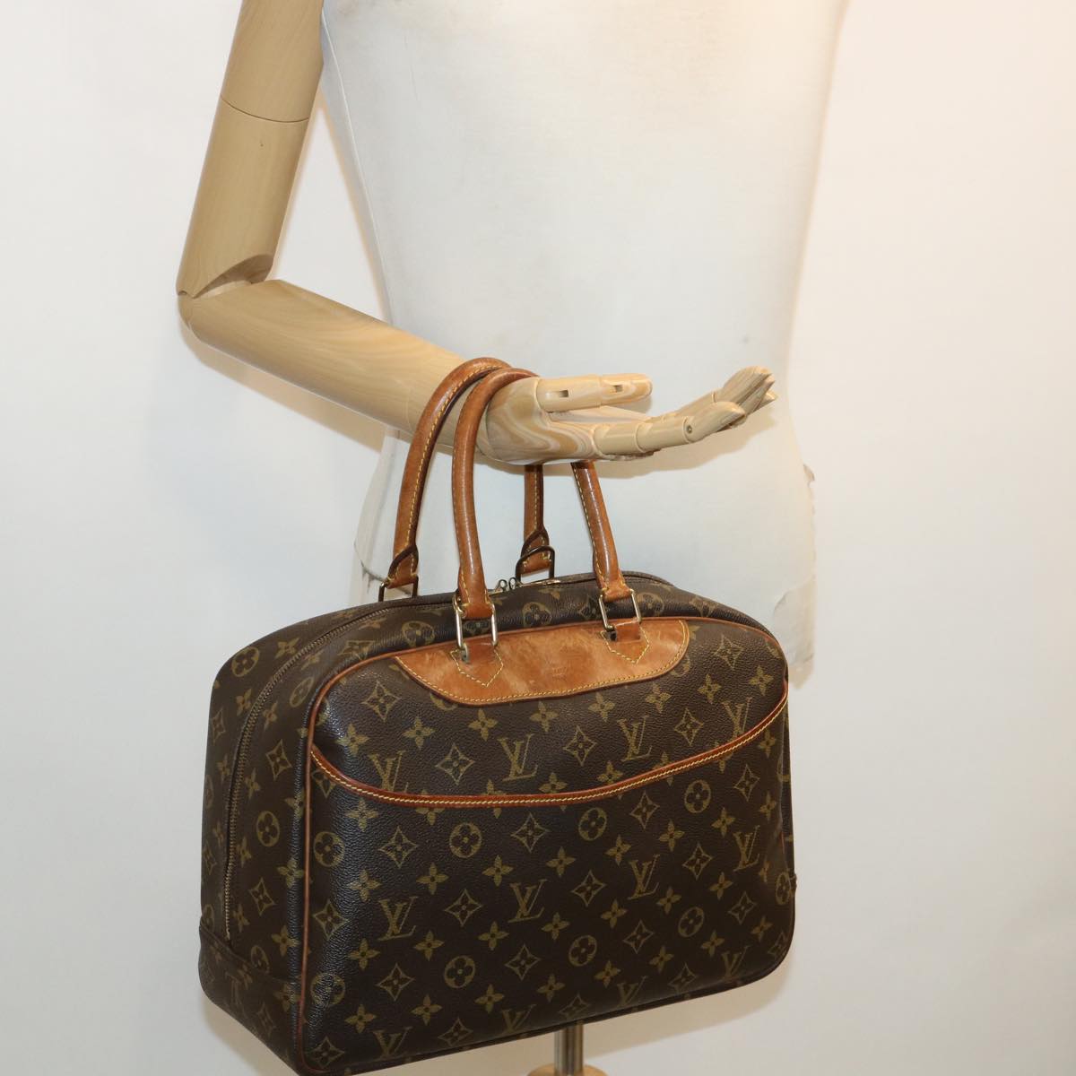 LOUIS VUITTON Monogram Deauville Hand Bag M47270 LV 35378