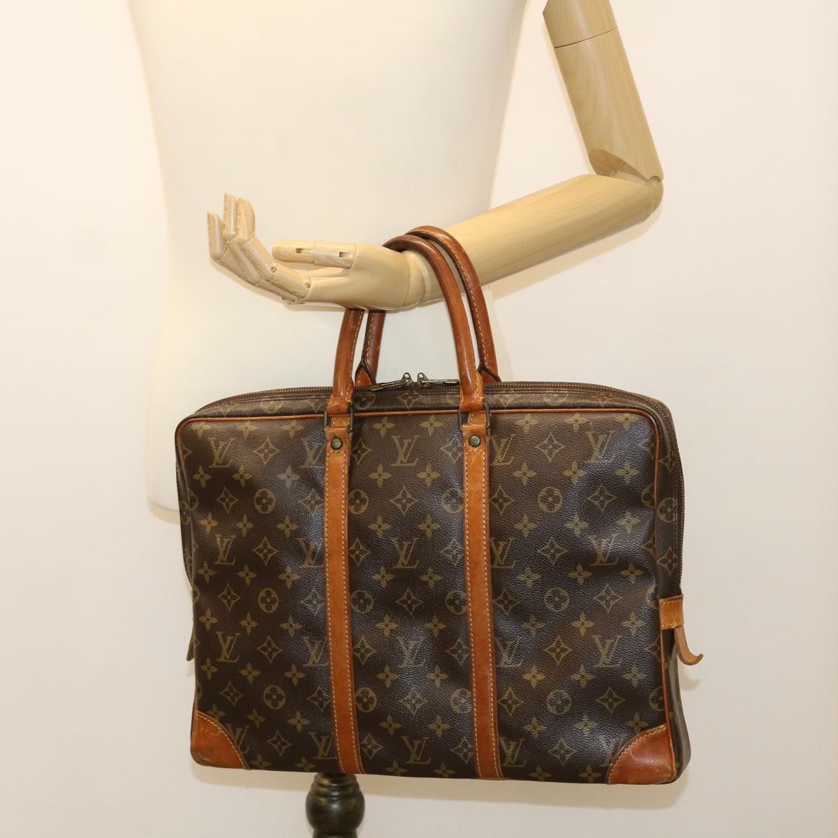 LOUIS VUITTON Monogram Porte Documents Voyage Business Bag M52005 LV 37316