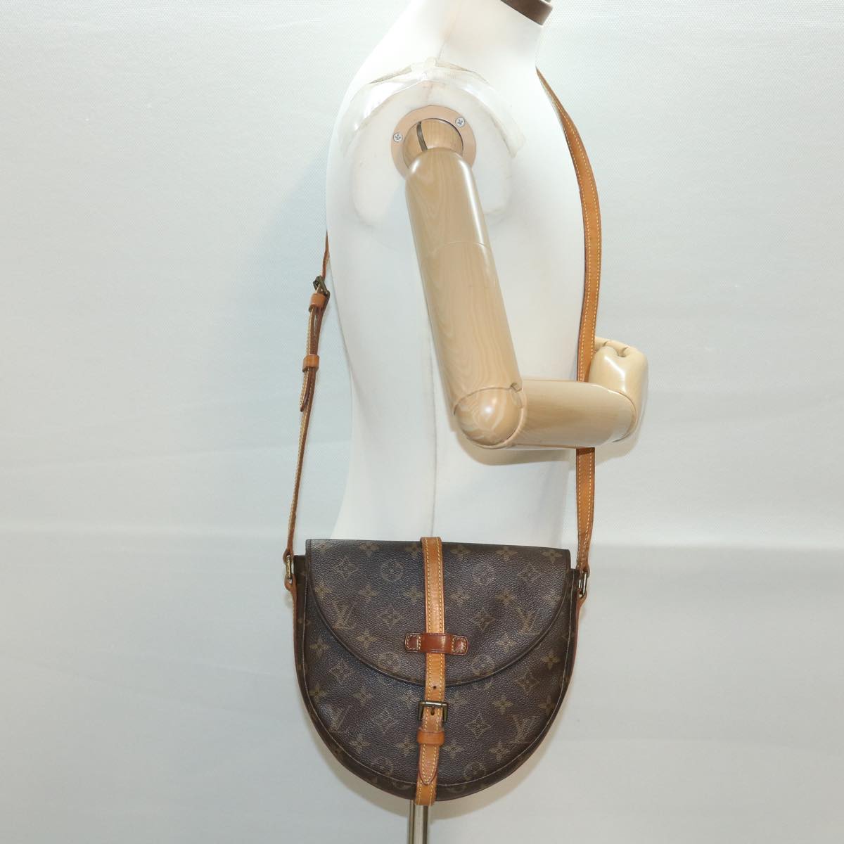 LOUIS VUITTON Monogram Chantilly MM Shoulder Bag M51233 LV 37322