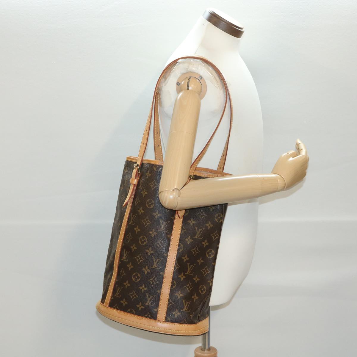 LOUIS VUITTON Monogram Bucket GM Shoulder Bag M42236 LV 38360