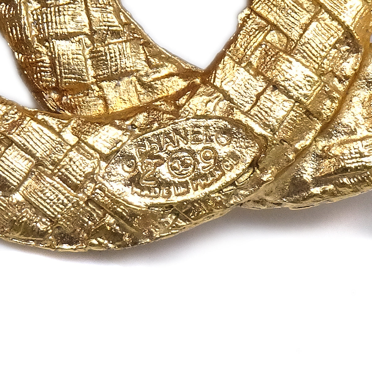 Luxury Chanel 1994 Woven CC Earrings Gold Clip-On 2848