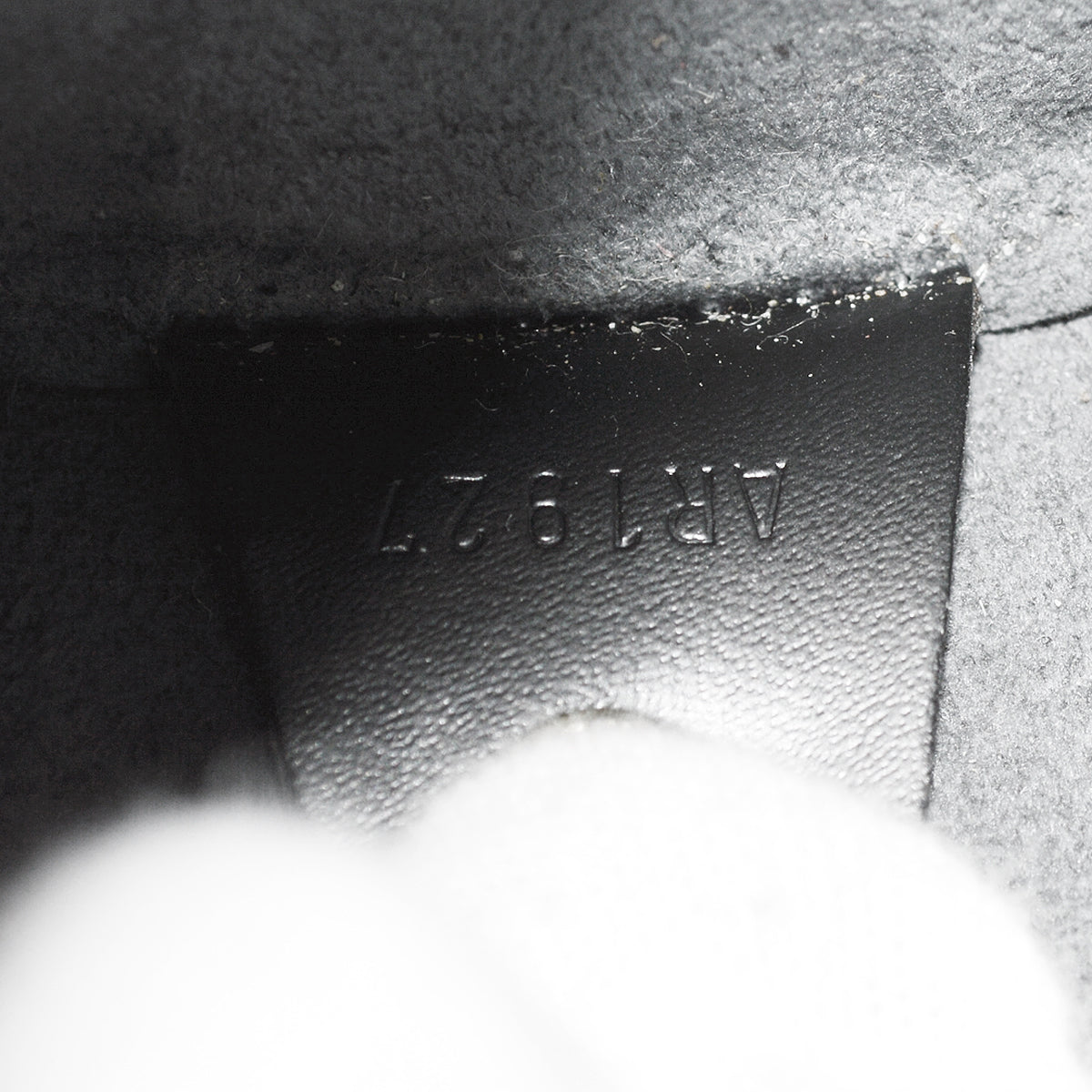 Louis Vuitton 1997 Black Epi Soufflot M52862