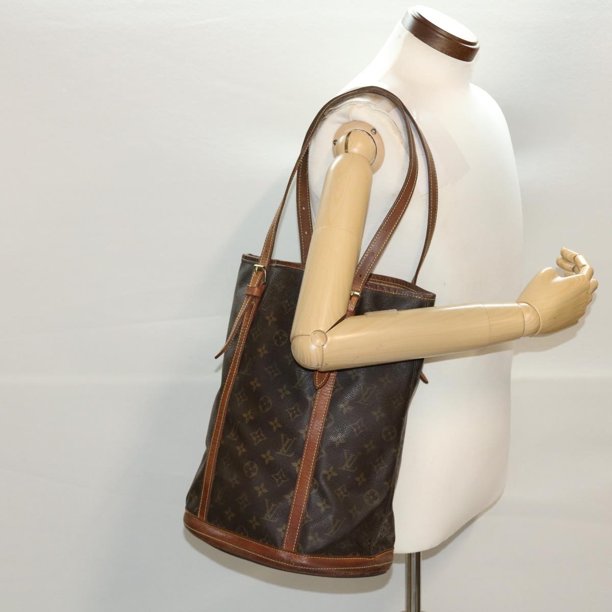 LOUIS VUITTON Monogram Bucket GM Shoulder Bag M42236 LV 44231