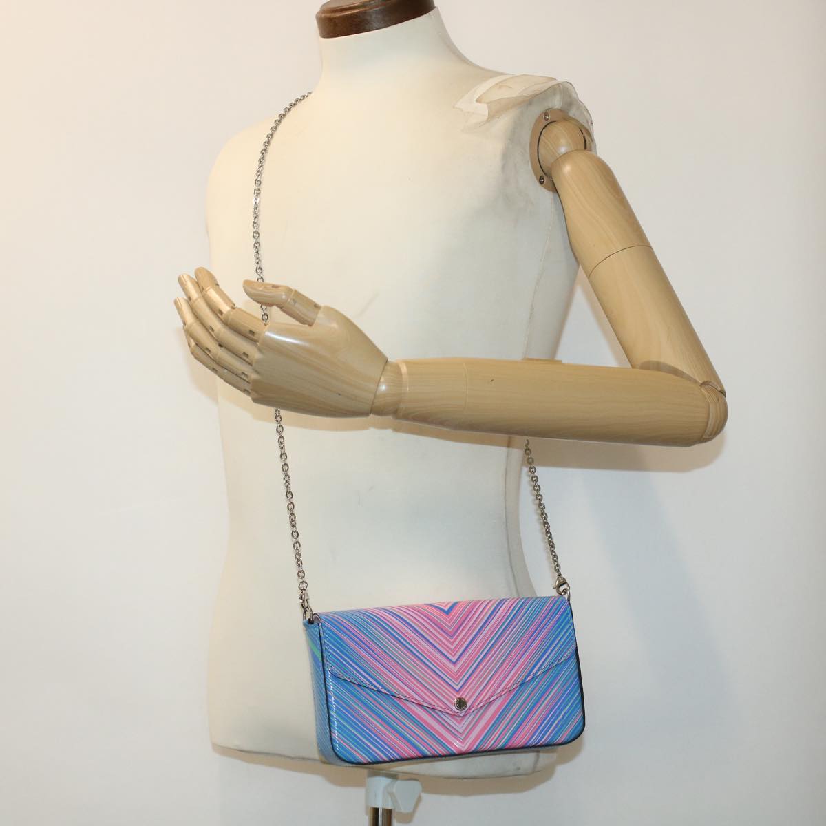 LOUIS VUITTON Epi Chain Pochette Felice Shoulder Bag Tropical M62768 LV 44697A