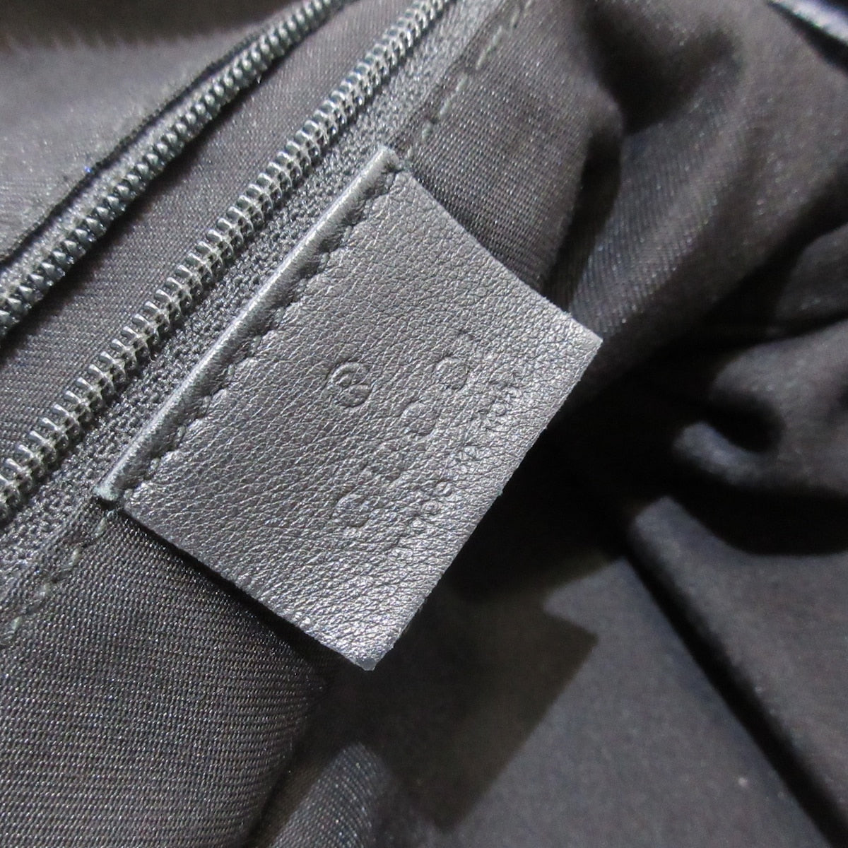 Gucci Abbey Canvas Shoulder Bag ()