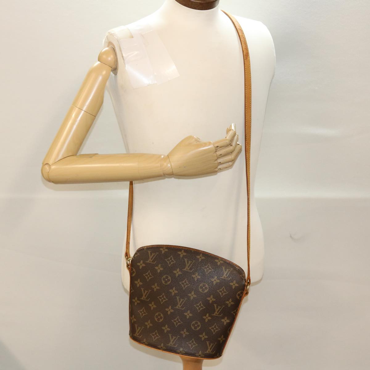 LOUIS VUITTON Monogram Drouot Shoulder Shoulder Bag M51290 LV 45044