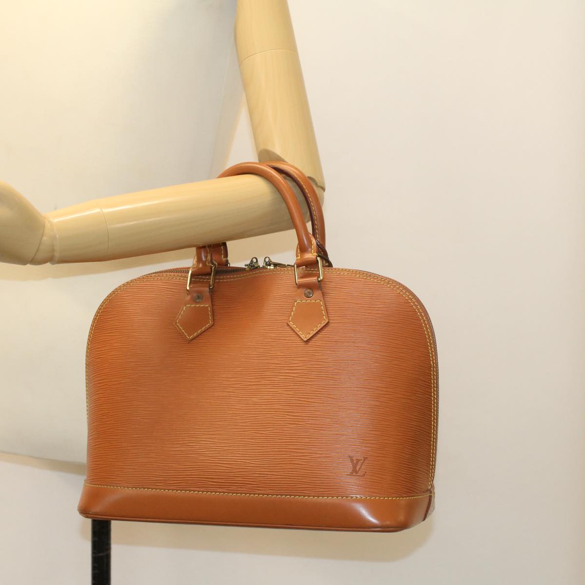 LOUIS VUITTON Epi Alma Hand Bag Brown M5214D LV 45588