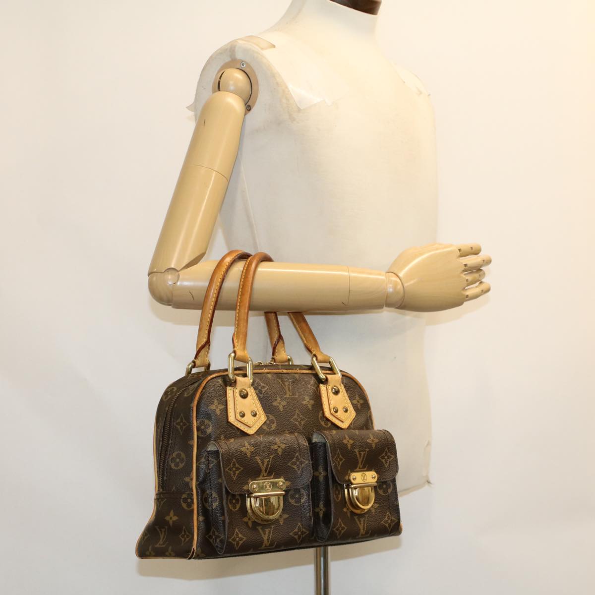 LOUIS VUITTON Monogram Manhattan PM Hand Bag M40026 LV 46035