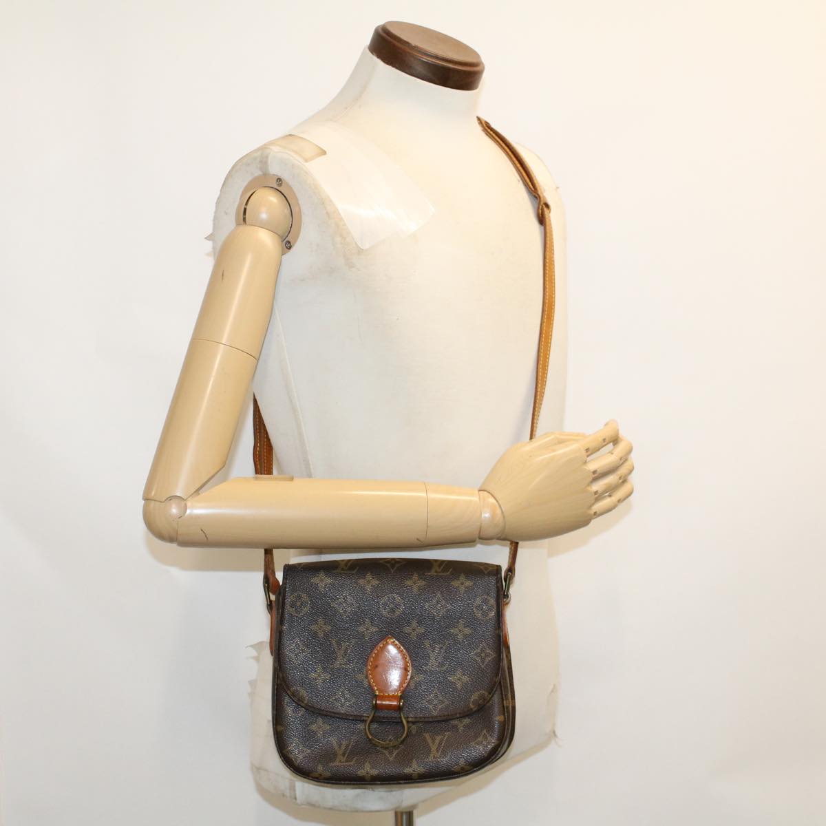LOUIS VUITTON Monogram Saint Cloud MM Shoulder Bag M51243 LV 46220