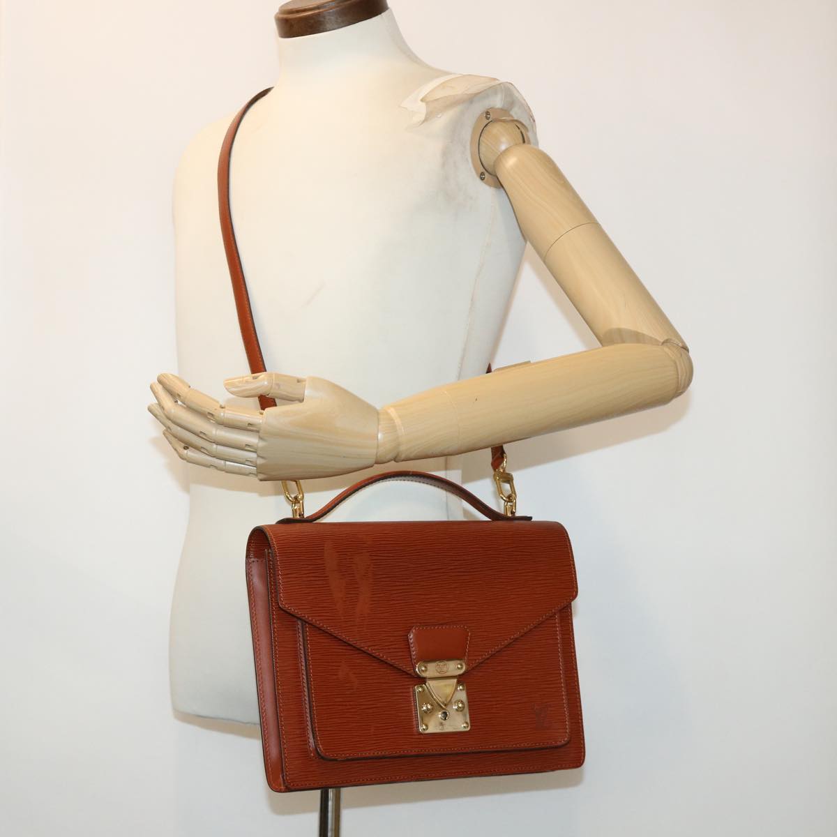 LOUIS VUITTON Epi Monceau Hand Bag Brown M52123 LV 46345