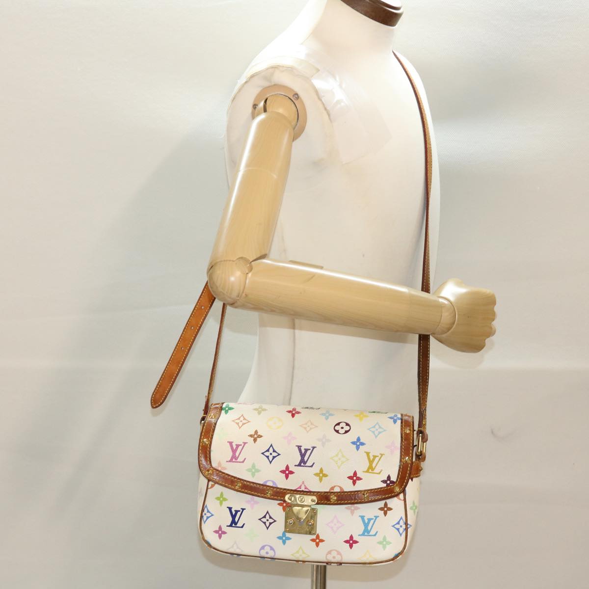 LOUIS VUITTON Monogram Multicolor Sologne Shoulder Bag White M92661 46448