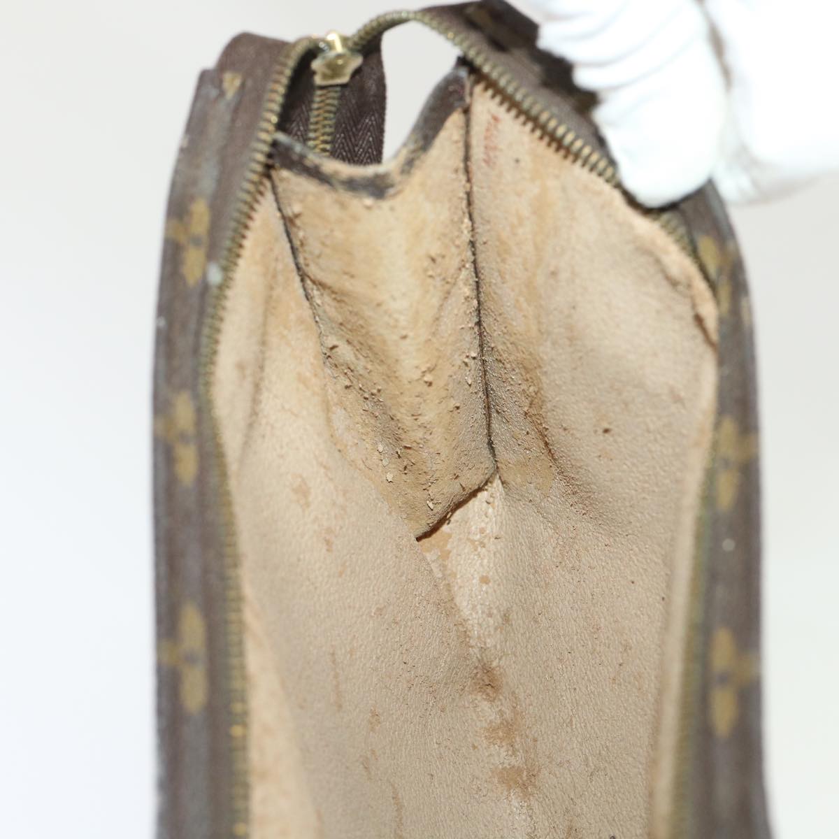 LOUIS VUITTON Monogram Poche Toilette 19 Pouch M47544 LV 46581