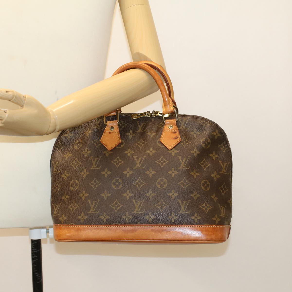 LOUIS VUITTON Monogram Alma Hand Bag M51130 LV 46591