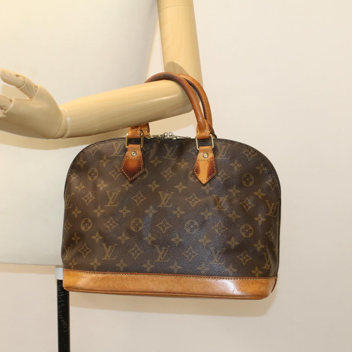 LOUIS VUITTON Monogram Alma Hand Bag M51130 LV 46592