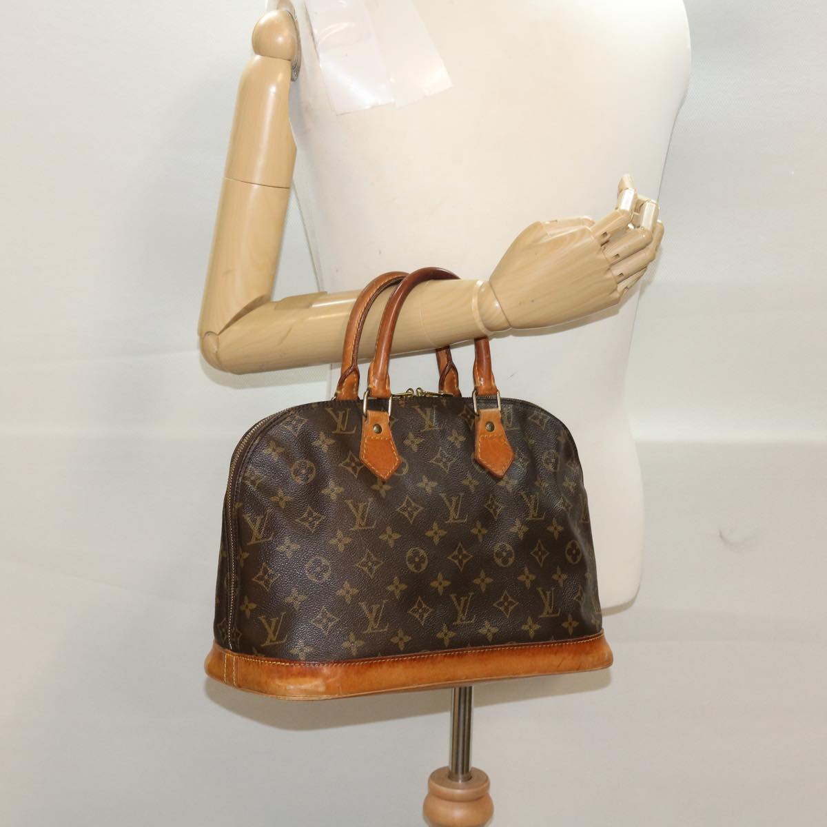 LOUIS VUITTON Monogram Alma Hand Bag M51130 LV 46719