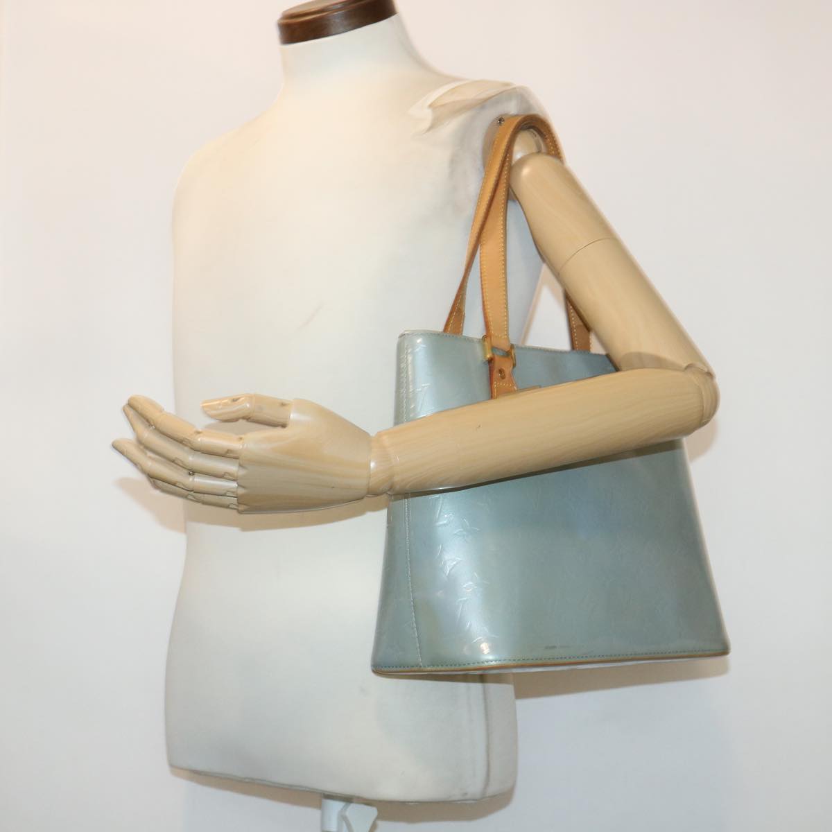 LOUIS VUITTON Monogram Vernis Houston Hand Bag Lavande M91218 LV 46747