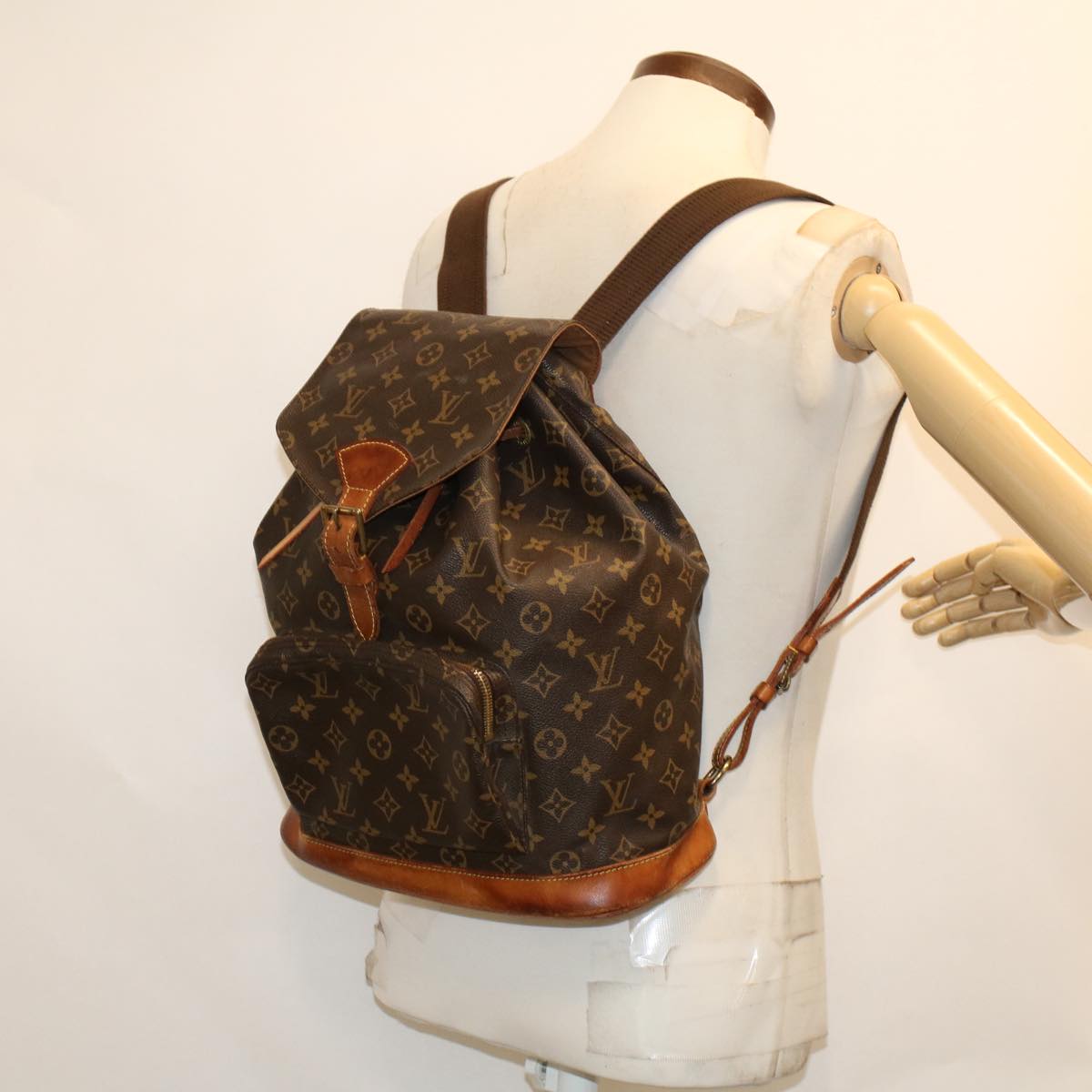 LOUIS VUITTON Monogram Montsouris GM Backpack M51135 LV 46821