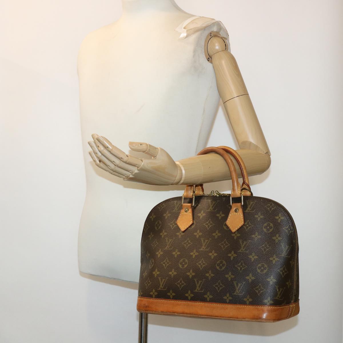 LOUIS VUITTON Monogram Alma Hand Bag M51130 LV 46838