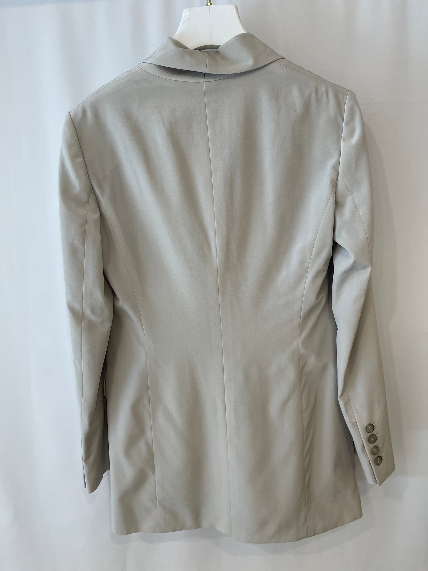 Luxury Gucci Light Grey Silk Long Blazer Jacket Size IT 38 (UK 6)