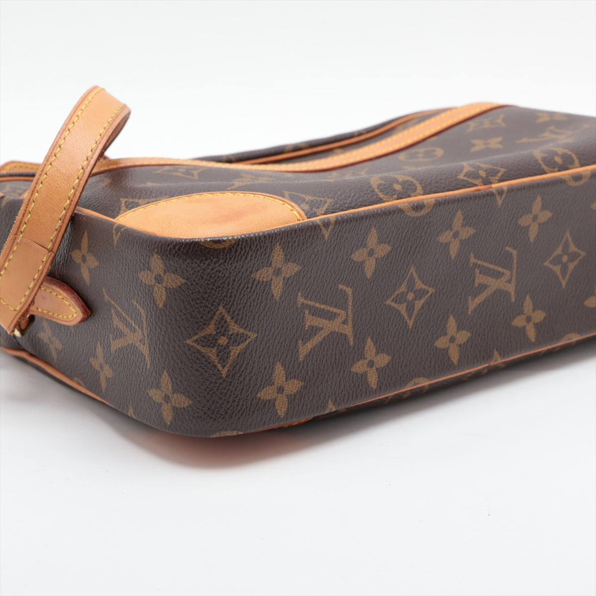 Louis Vuitton Monogram Trocadero 24 M51276