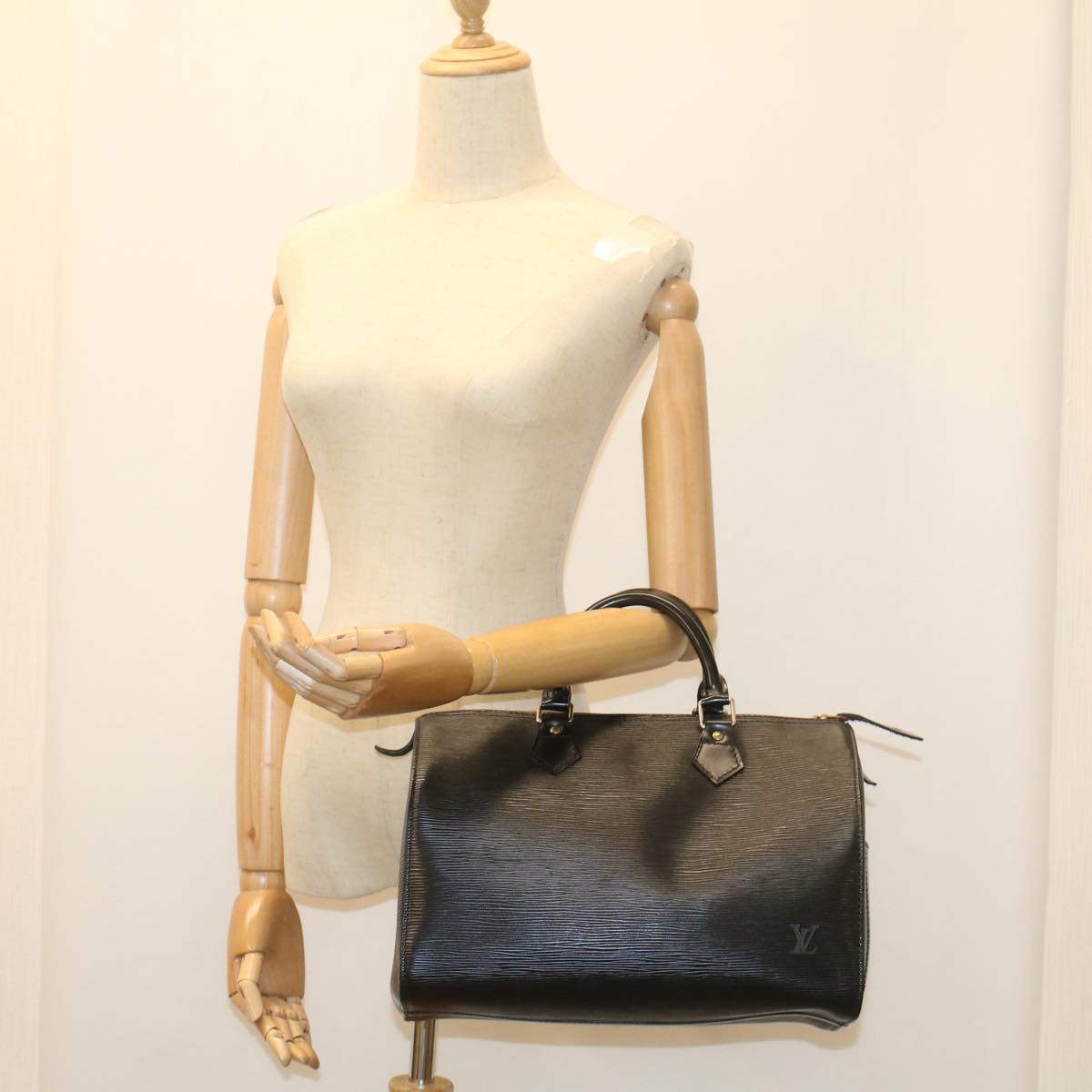 LOUIS VUITTON Epi Speedy 30 Hand Bag Noir Black M43002 LV 52078