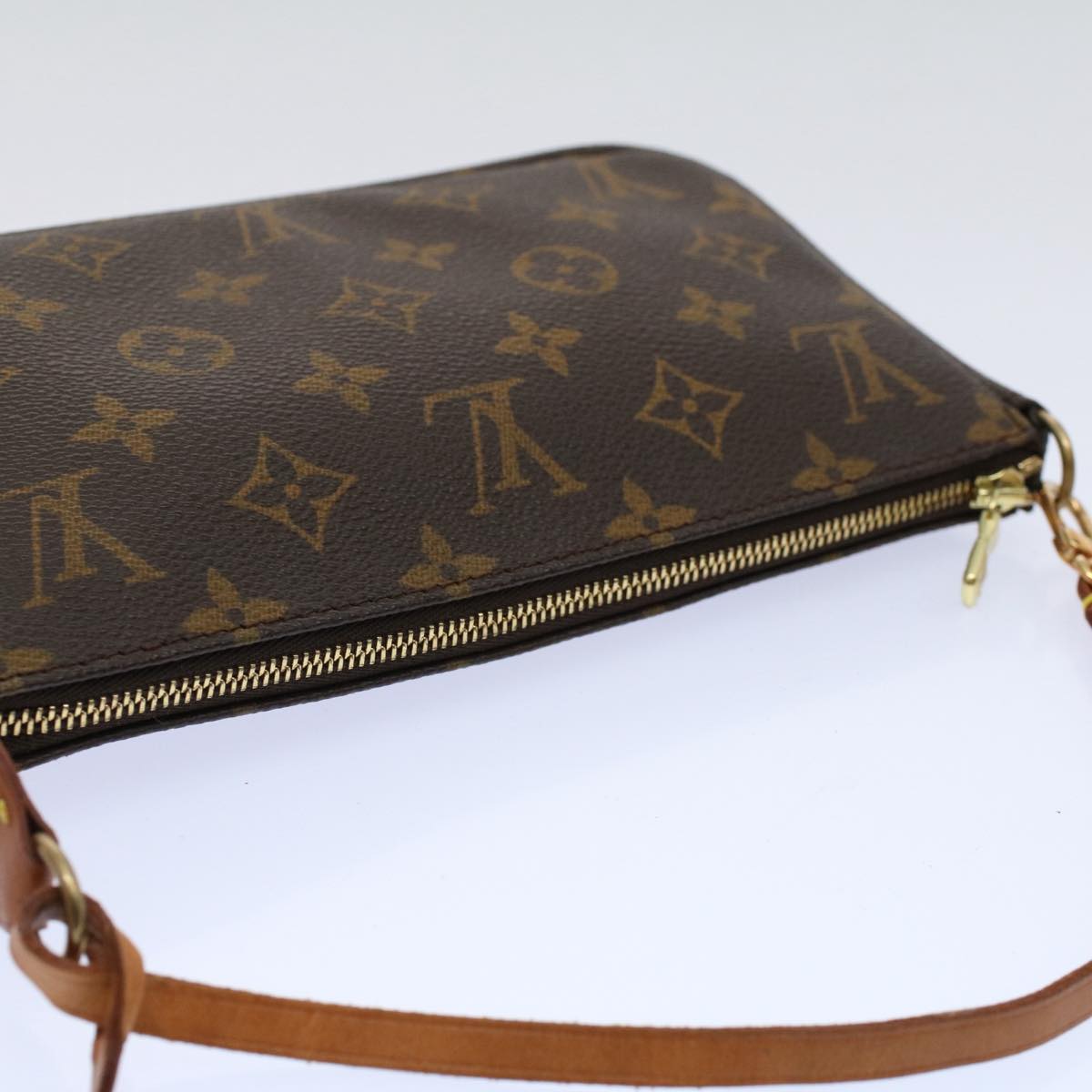 Louis Vuitton Pochette Accessoire Canvas Clutch Bag ()