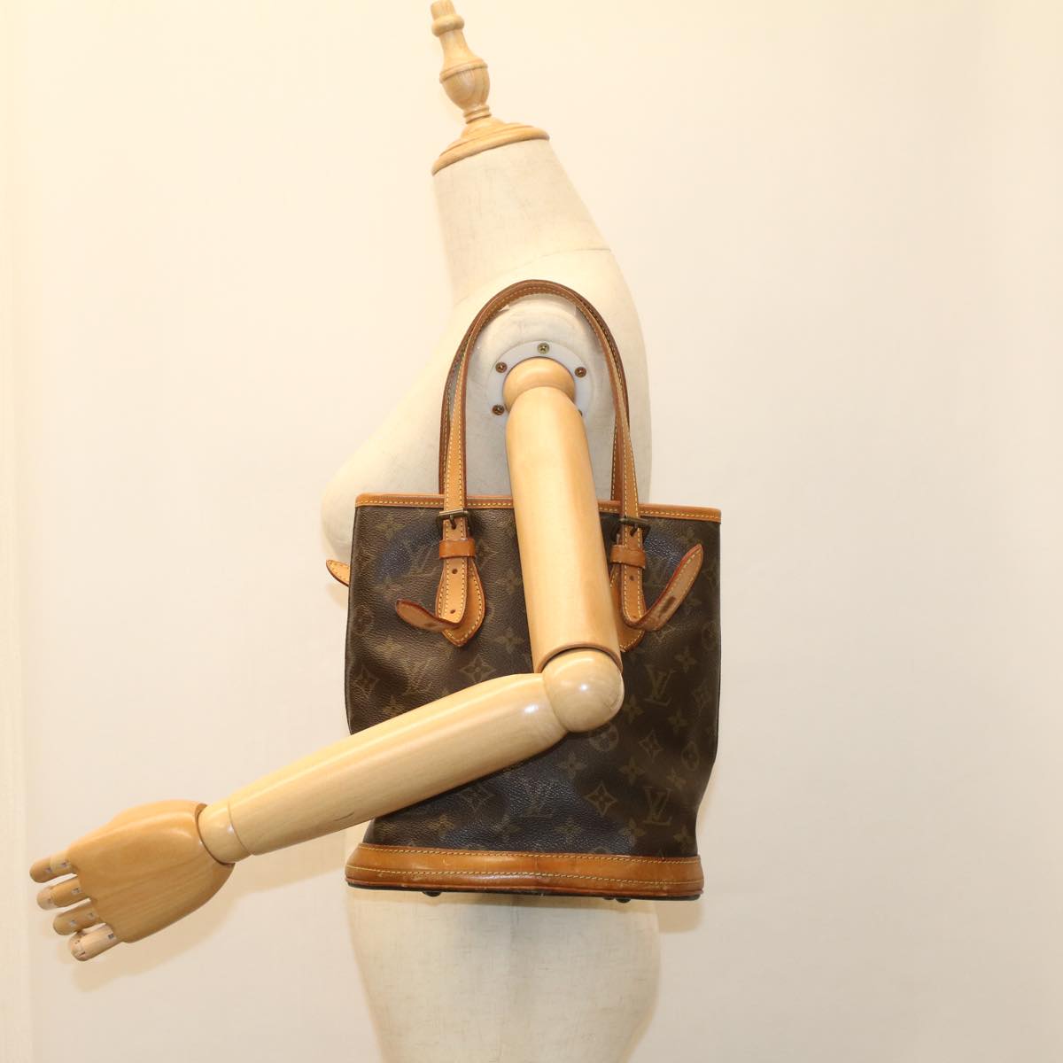 LOUIS VUITTON Monogram Bucket PM Shoulder Bag M42238 LV 53590