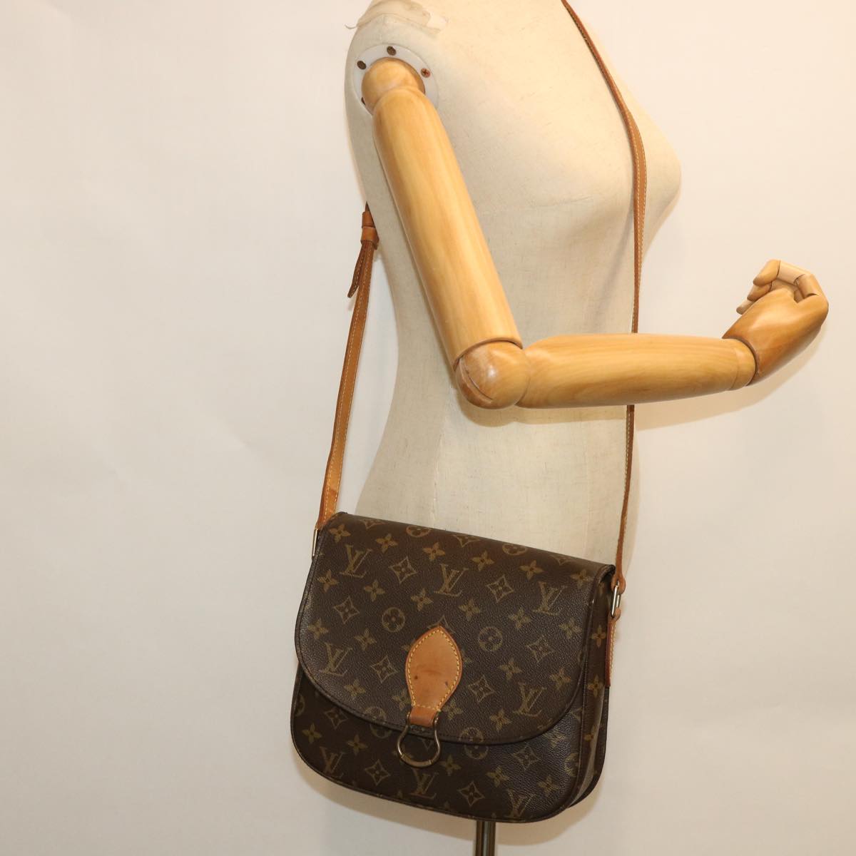 LOUIS VUITTON Monogram Saint Cloud GM Shoulder Bag M51242 LV 54231
