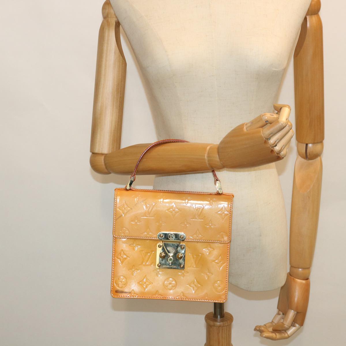 LOUIS VUITTON Vernis Spring Street Hand Bag Marshmallow Pink M91033 54768