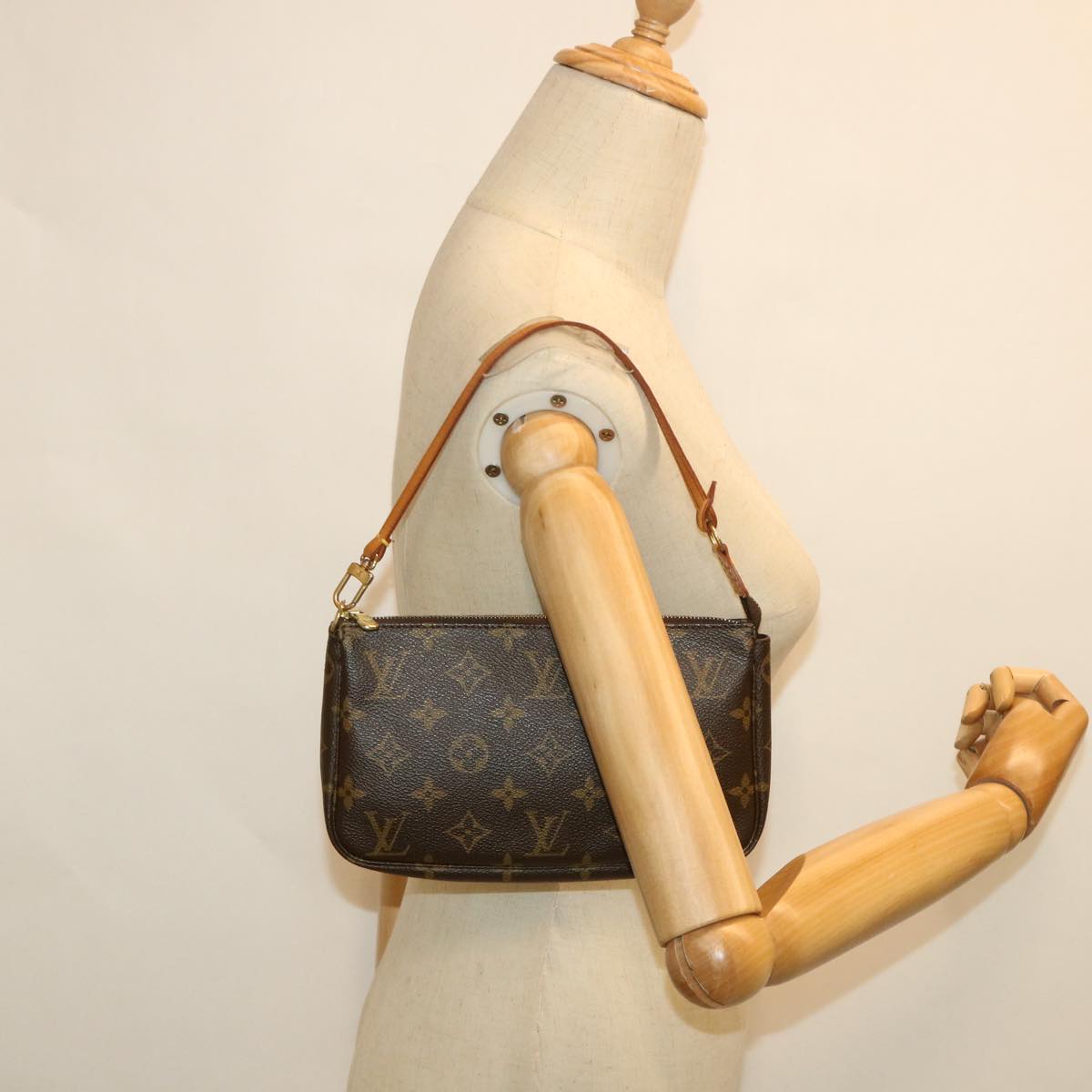 LOUIS VUITTON Monogram Pochette Accessoires Pouch M51980 LV 55106