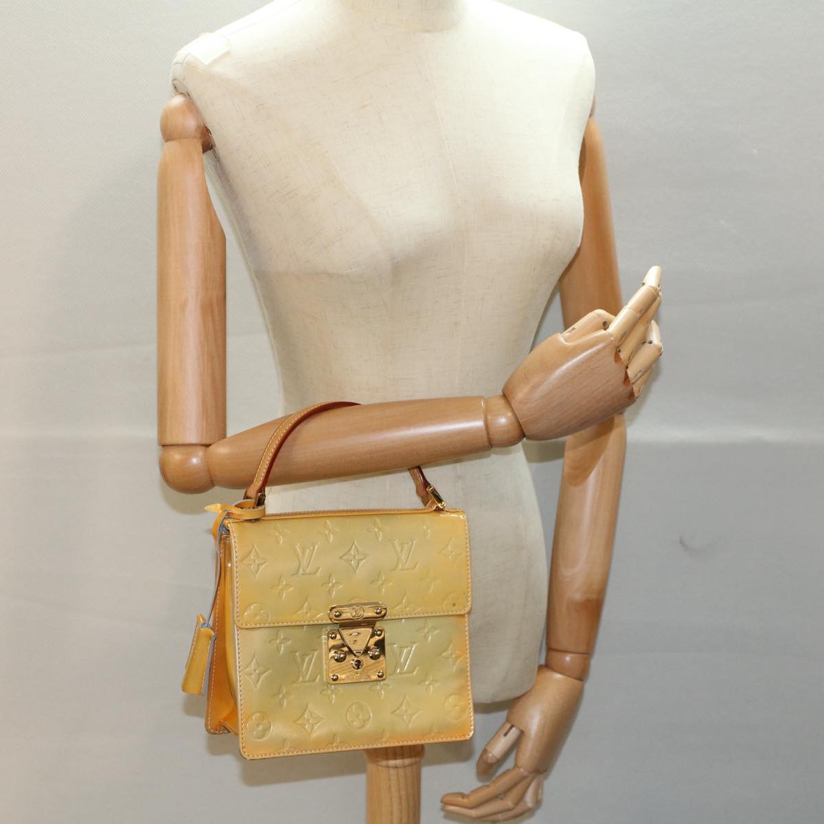 LOUIS VUITTON Monogram Vernis Spring Street Hand Bag Gris M91029 LV 55297
