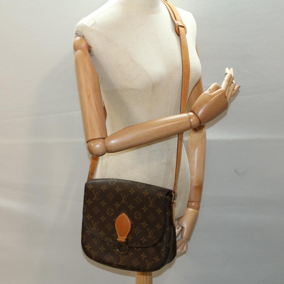 LOUIS VUITTON Monogram Saint Cloud GM Shoulder Bag M51242 LV 55301