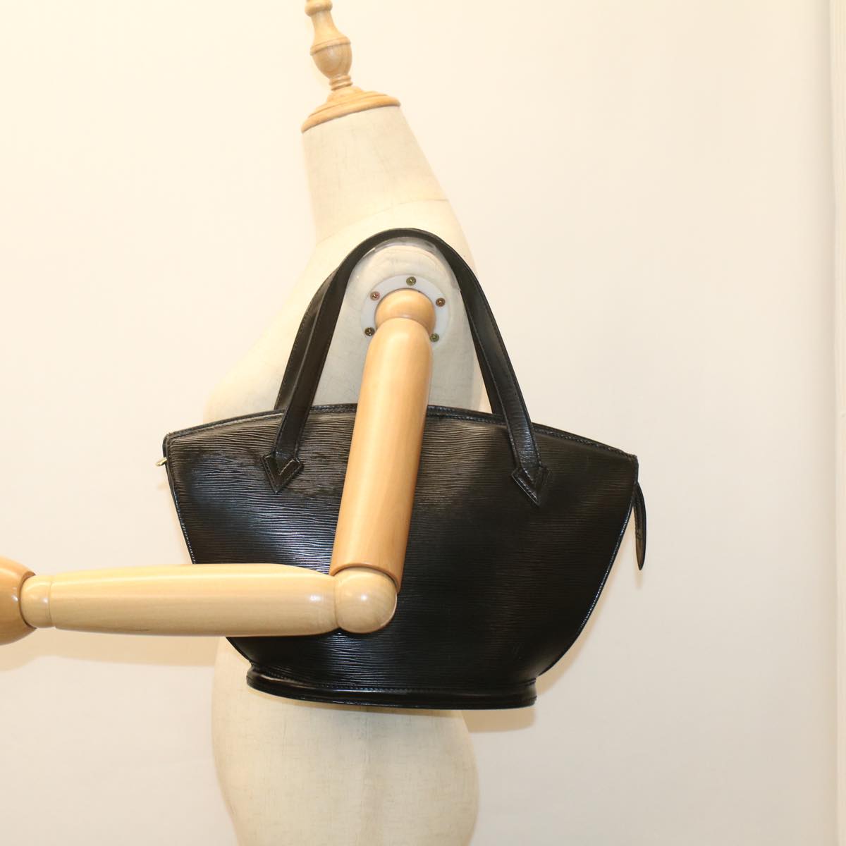 LOUIS VUITTON Epi Saint Jacques Hand Bag Black M52272 LV 55362