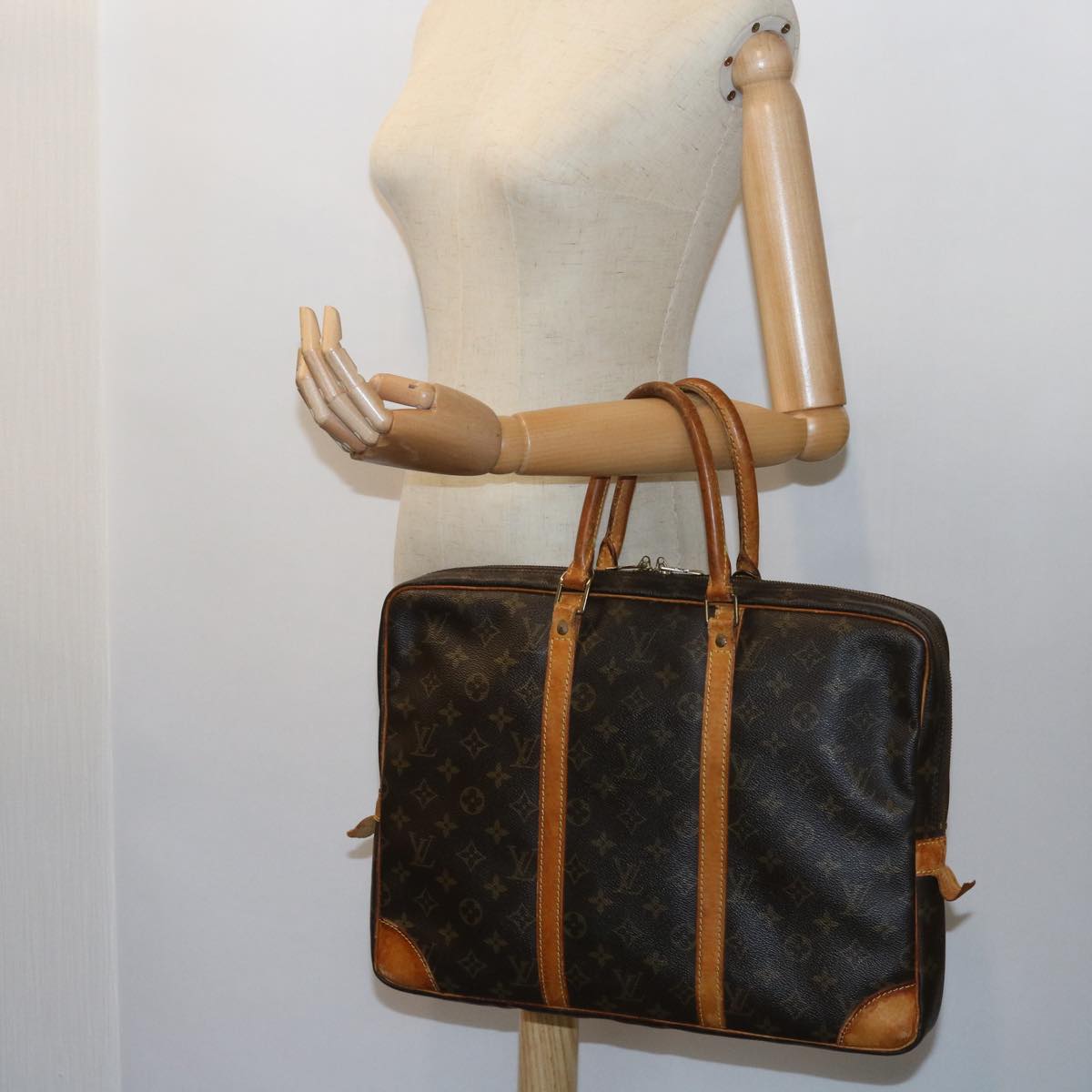 LOUIS VUITTON Monogram Porte Documents Voyage Business Bag M52005 LV 55369