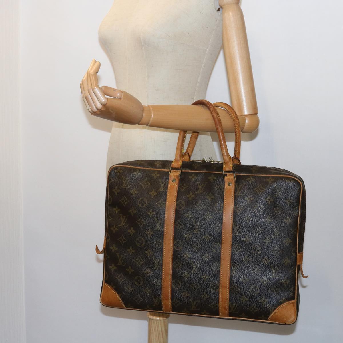 LOUIS VUITTON Monogram Porte Documents Voyage Business Bag M52005 LV 55371