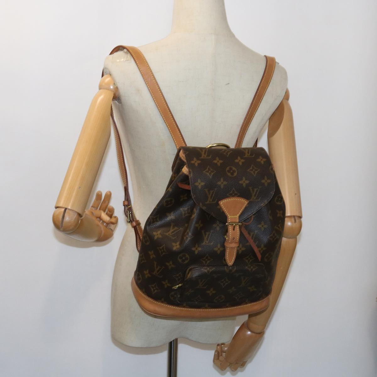 LOUIS VUITTON Monogram Montsouris MM Backpack M51136 LV 55639