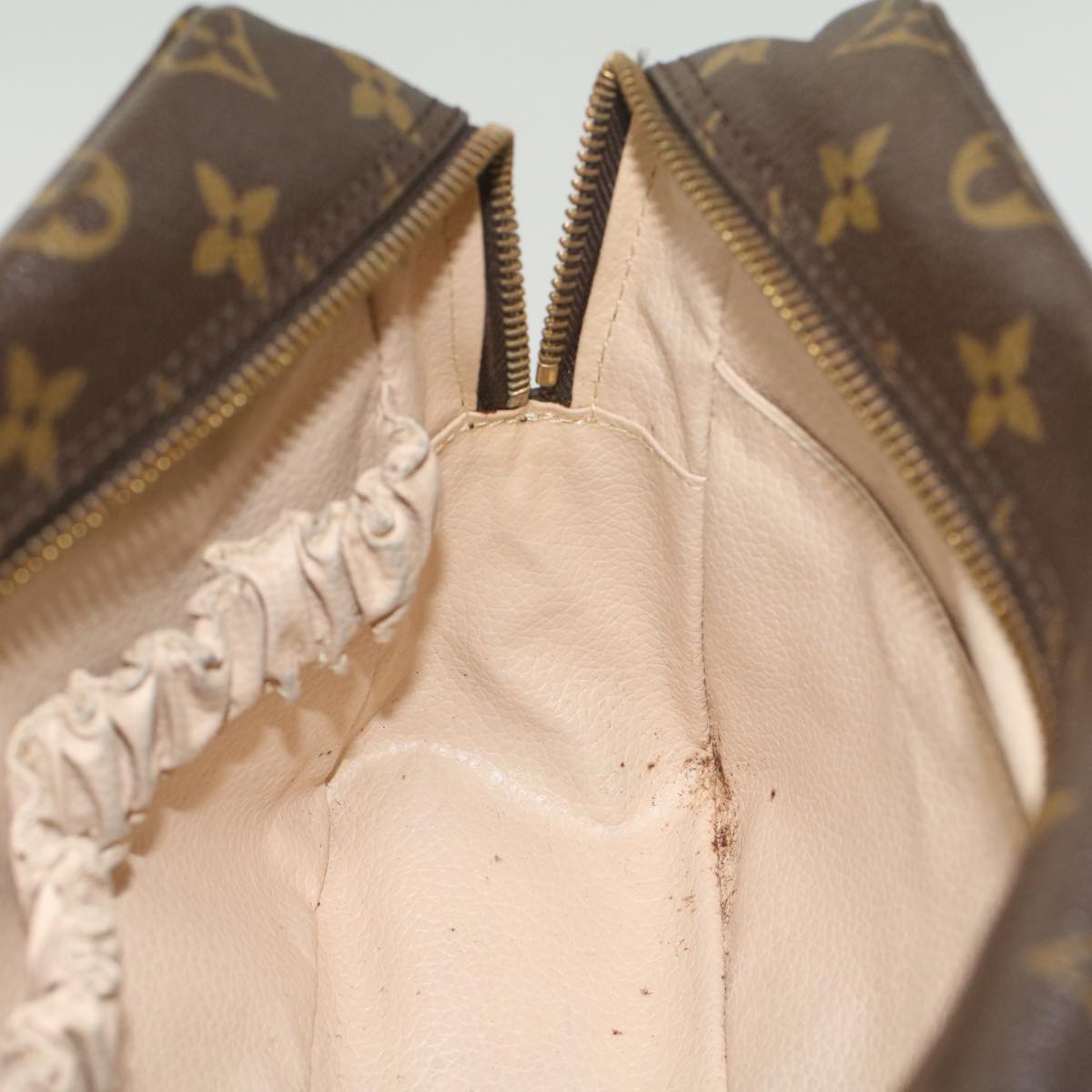 LOUIS VUITTON Monogram Trousse Toilette 28 Clutch Bag M47522 LV 55785