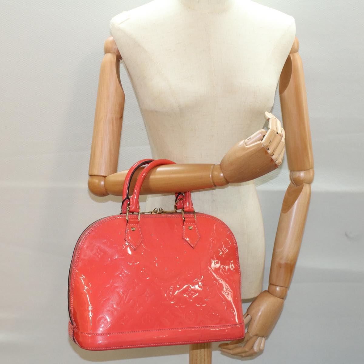 LOUIS VUITTON Monogram Vernis Alma PM Hand Bag Rose Rich M90256 LV 55823