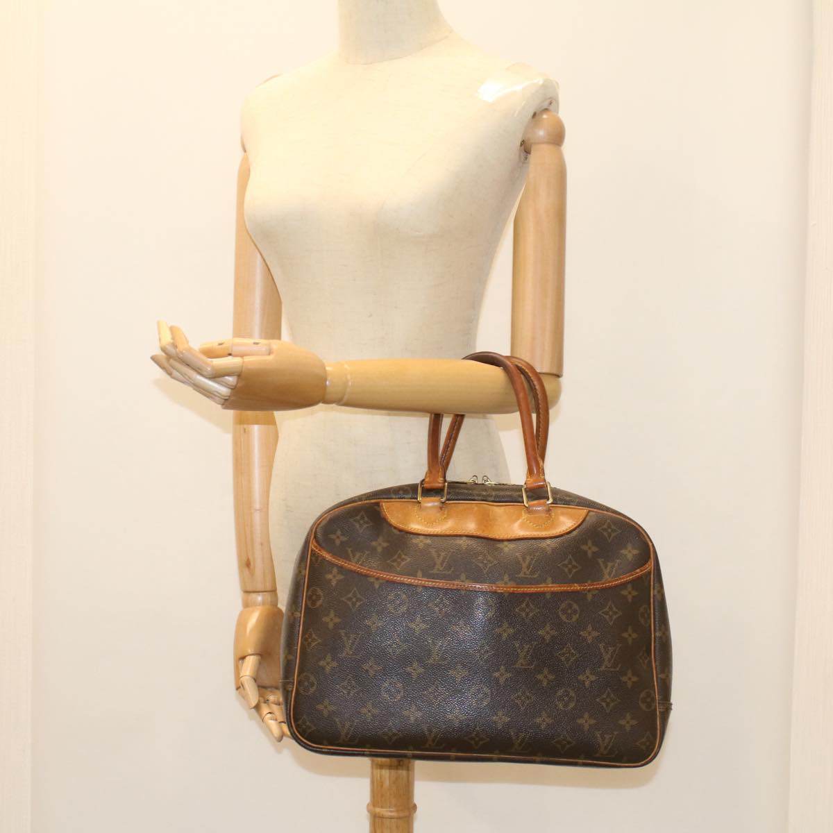 LOUIS VUITTON Monogram Deauville Hand Bag M47270 LV 55844